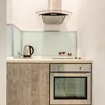 Deluxe *