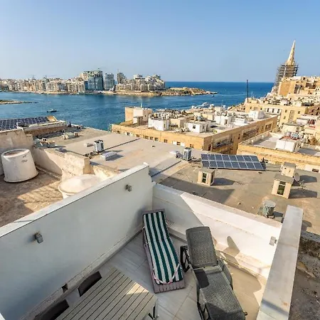 Mesmerising Views For A 2br In The Capital By 360 Estates * La Valette